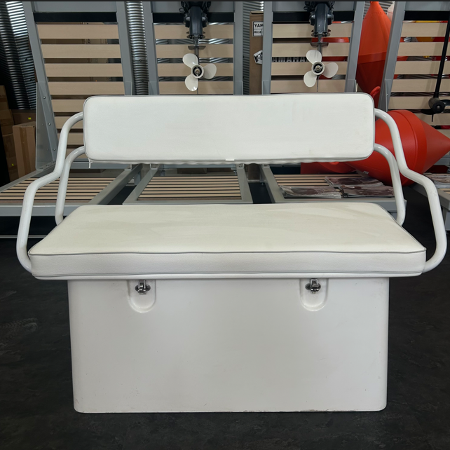 Lodný box so sedadlom a operadlom 109 cm - použitý